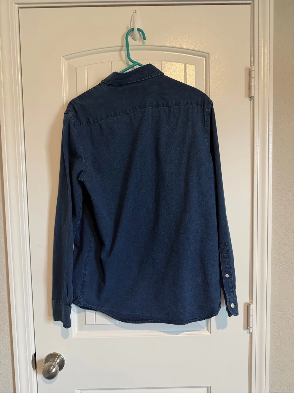 Banana Republic Men's Indigo Blue Denim Button-Down Shirt